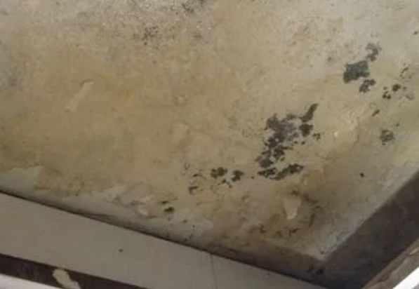 云南阳台漏水维修公司分享下云南卫生间渗水维修需要注意哪些问题。