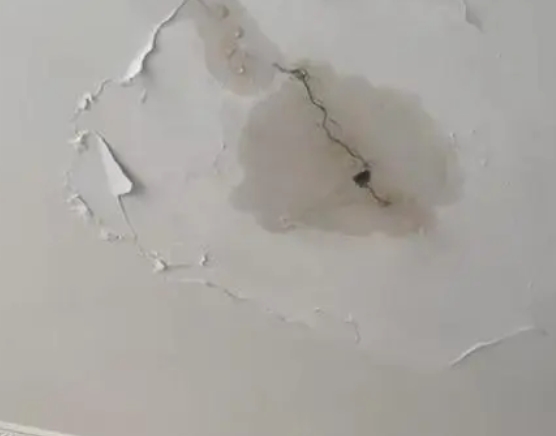 云南阳台漏水维修公司分享下屋面防水工程质量问题原因分析
